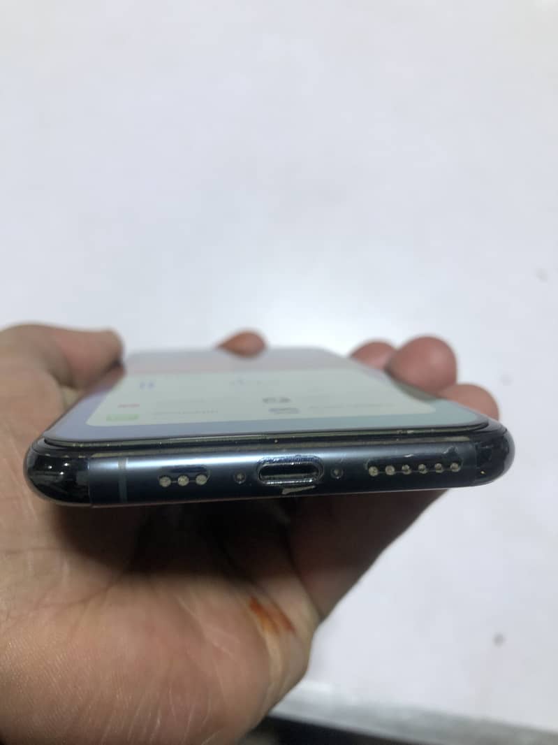 Apple iPhone 11 Pro 0