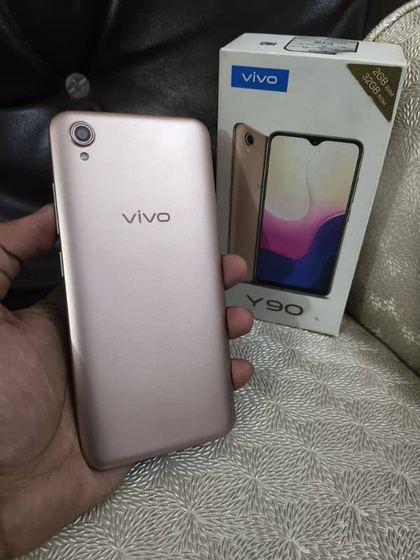 URGENT SALE MY VIVO Y90 (2GB+32GB) 10/10 CONDITION WITH BOX & ACESORIE 2