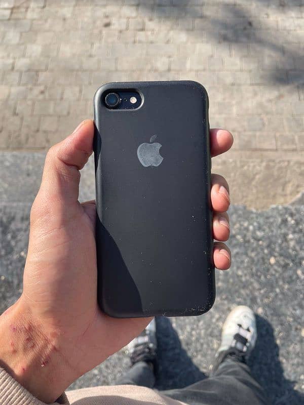 iphone 7 pta approved 128gb contact Whatsapp 03096357278 03255506613 1