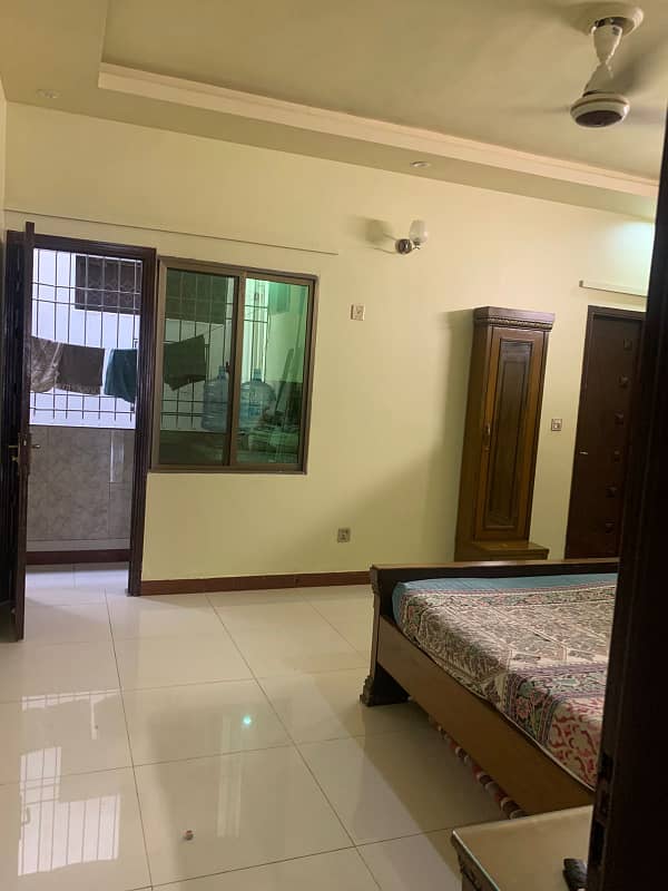 Portion available for rent gulshan-e-iqbal block 6 2