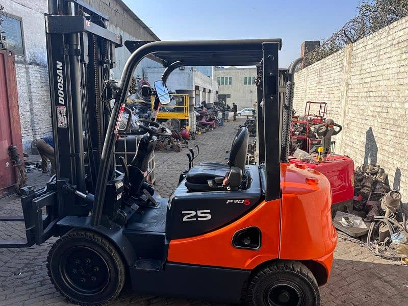 doosan forklift 2.5 ton 1