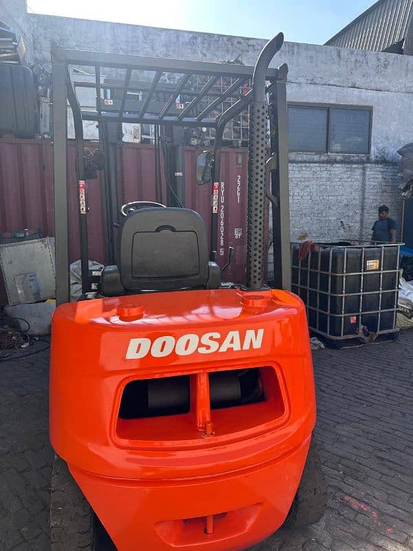 doosan forklift 2.5 ton 3