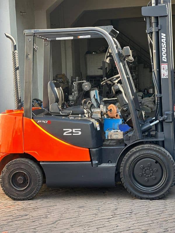 doosan forklift 2.5 ton 4