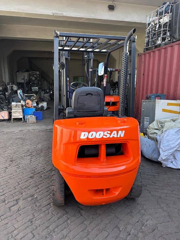 doosan forklift 2.5 ton 6