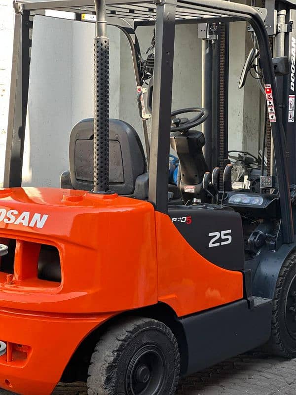 doosan forklift 2.5 ton 10