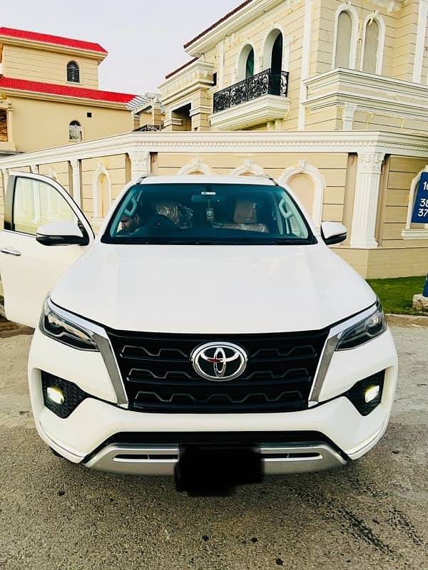 Fortuner (V) full option  New shape  2021 dec invoice 21/22 0