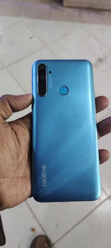 realme 5i 1