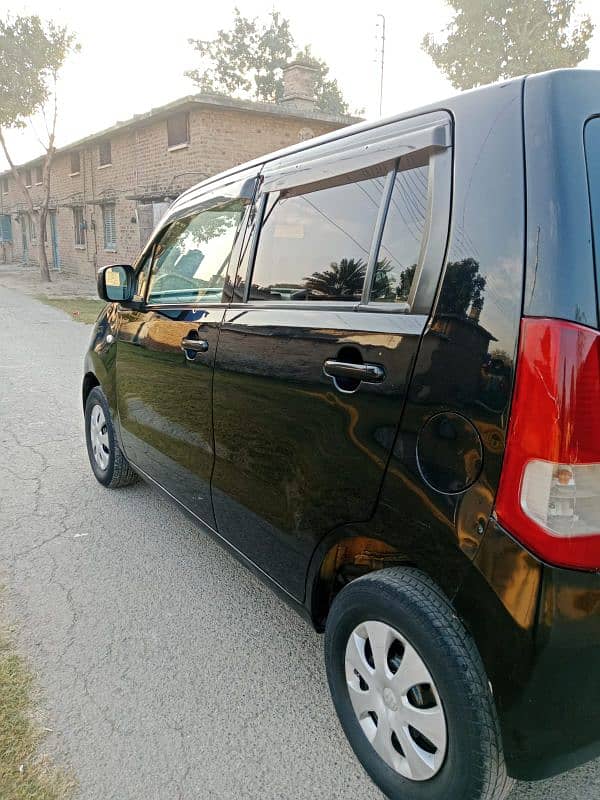 Suzuki Wagon R 2012 4