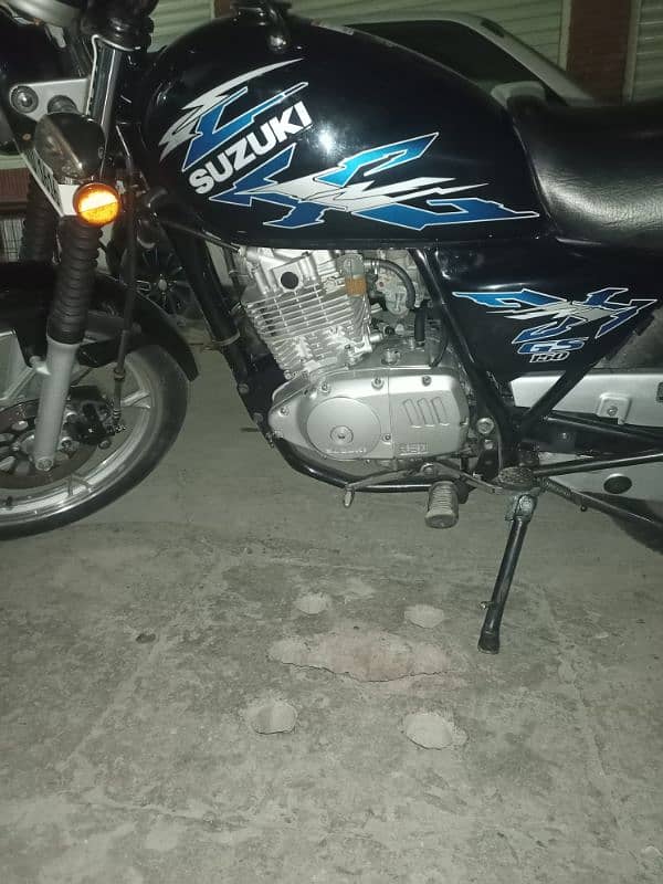 Suzuki GS 150 9