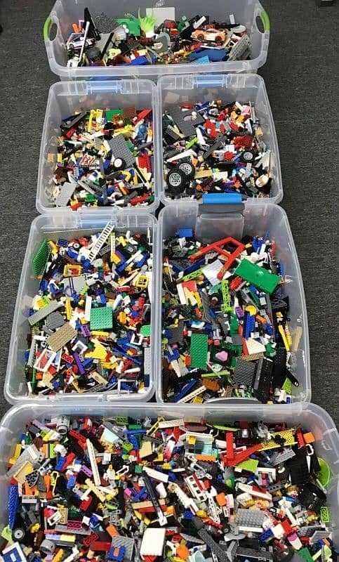 Lego random original 1 kg bags with character and sets. 6