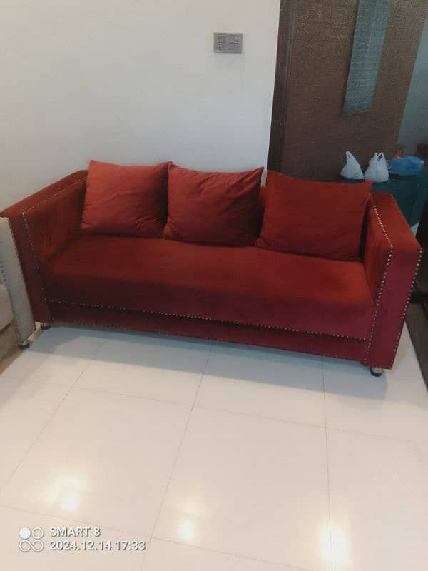 velvet sofa set urgent 1