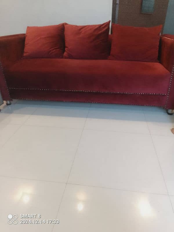 velvet sofa set urgent 4