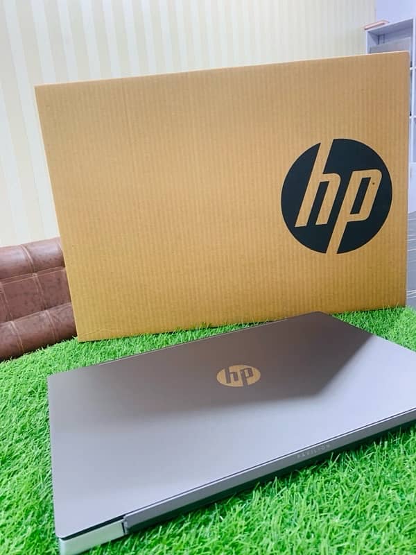 HP Pavilion 15 Laptop core i5 10TH generation 8/512 2GB graphics 5