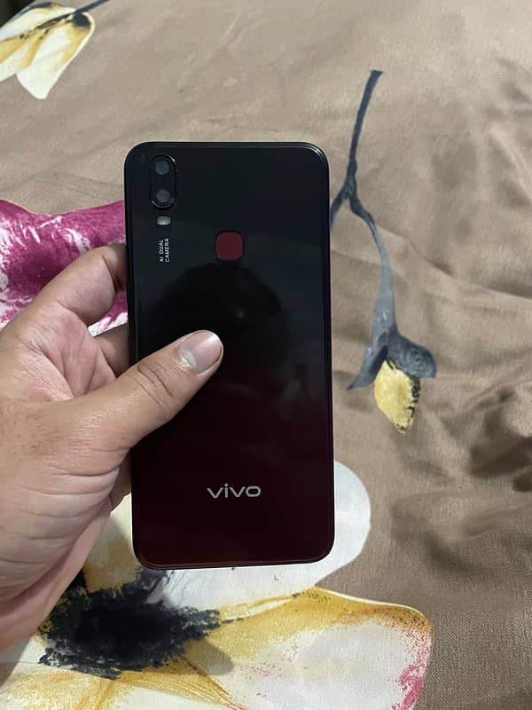 vivo y11 2/32gb 3