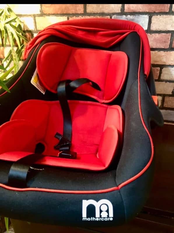 Mothercare Baby car seat 1