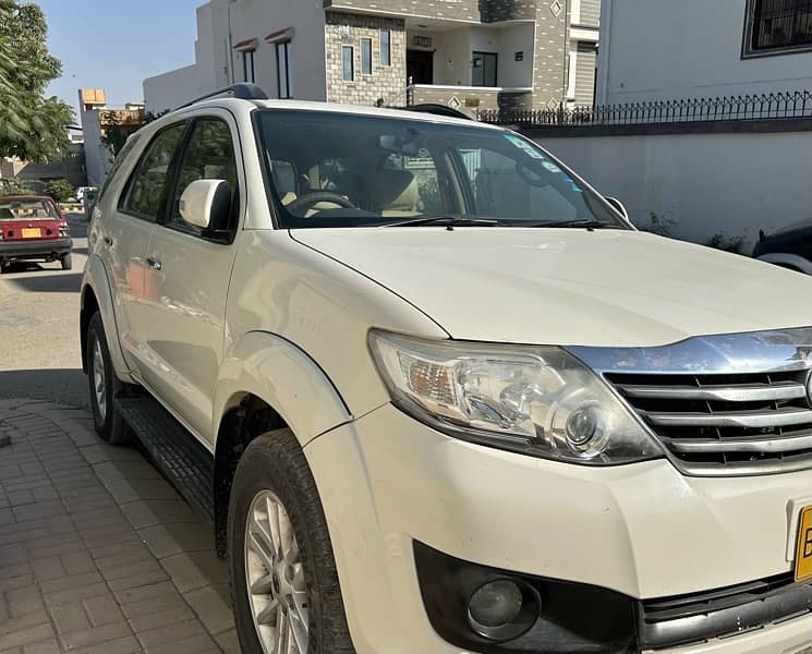 Toyota Fortuner V 2013 3