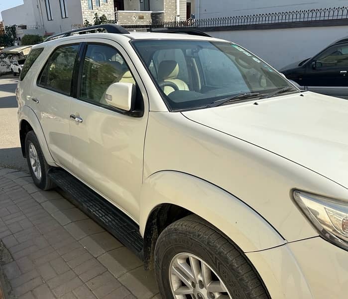 Toyota Fortuner V 2013 7