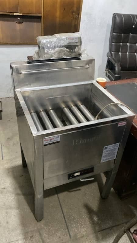 Rinnai deep fryer local to imported commercial to domestic available 3