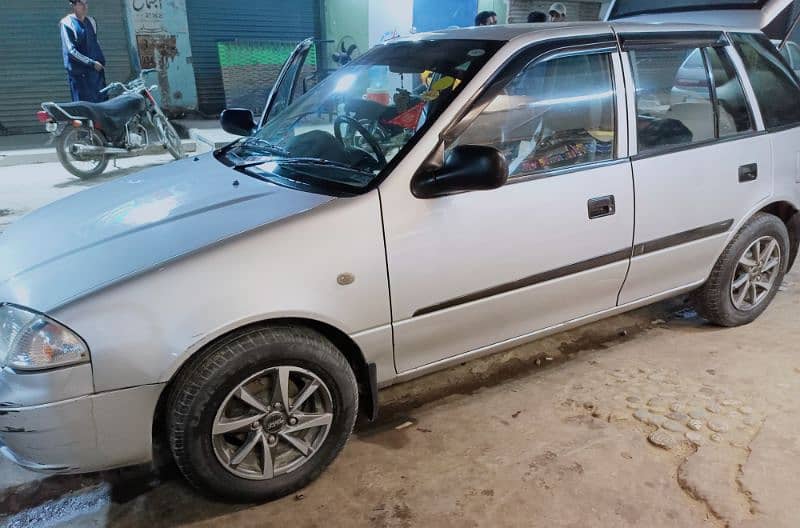 Suzuki Cultus VXR 2013 17