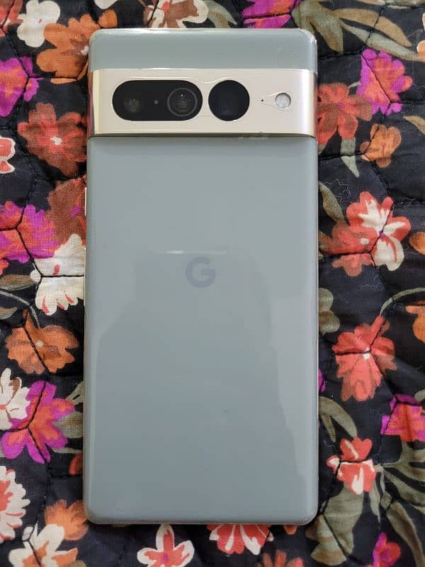 Google pixel 7 pro | 12GB | 10/10 1