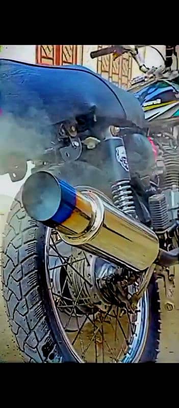 Honda 125 exhaust 0