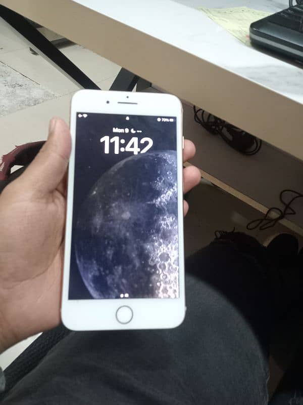 iphone 8 plus sell or exchange (03104739541). 4