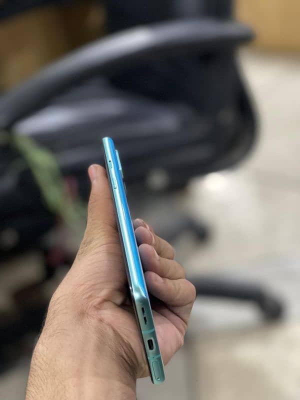 One Plus 8T 4