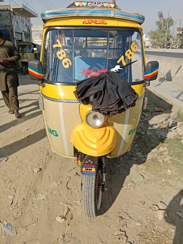 Tez Raftar CNG Rikshaw 9