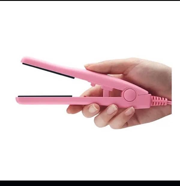 mini hair straightener 1