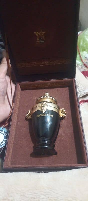 Majestic Special Oud 100 ml By Arabian Oud 3