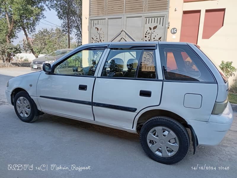 Suzuki Cultus VXR 2011 white 10