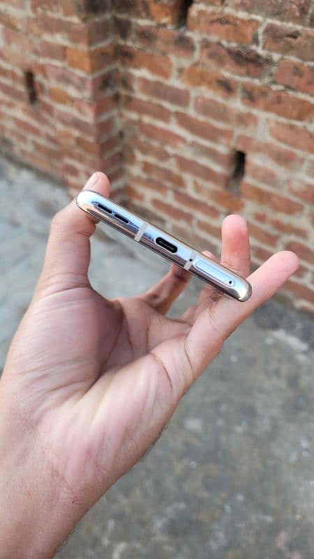 OnePlus 8 in mint condition 1