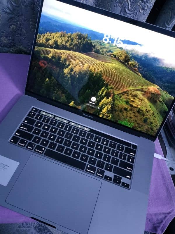 MacBook pro 2019 4