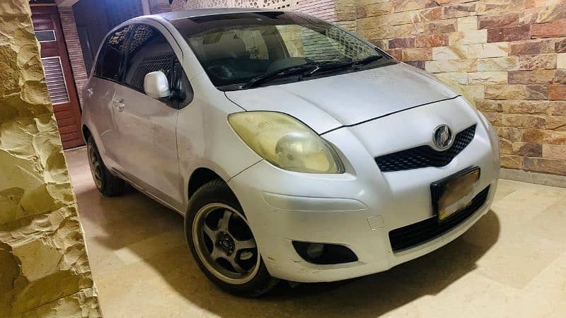 Toyota Vitz 2008 / 2013 1