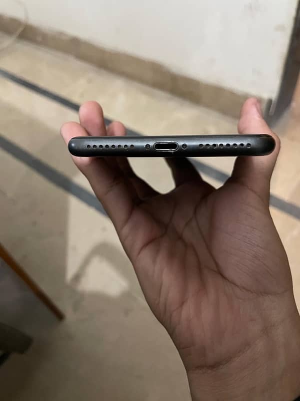 iphone 8 plus ( pta approved ) 3