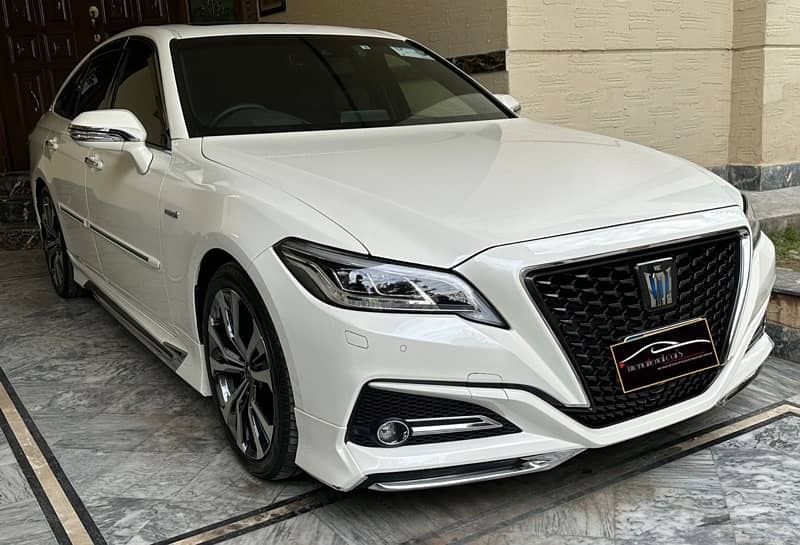 Toyota Crown 2018 2