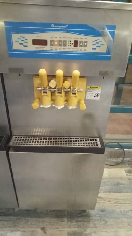 Commercial Soft & Gellato ice Cream Machine 1