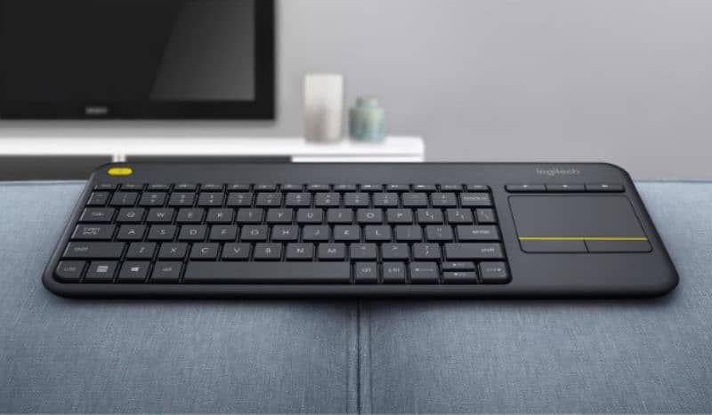 Logitech Wireless Keyboard With Touch Pad - Box Pack 4