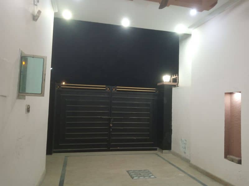 HOUSE FOR RENT DOUBLE STOREY GAS AVAILABLE 12