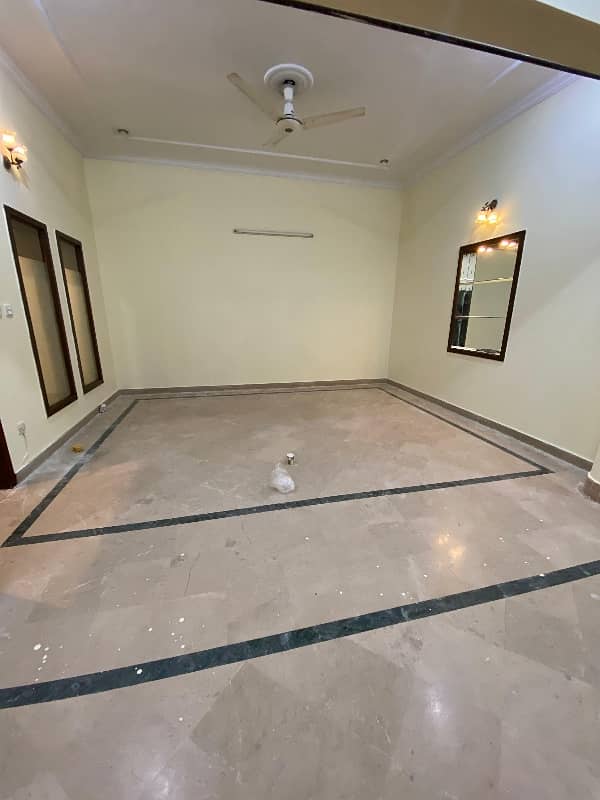 Orginal picture 1 kanal House For Sale in Pcsir Phase 2 Near By UCP University And Shoukat Khanam 6