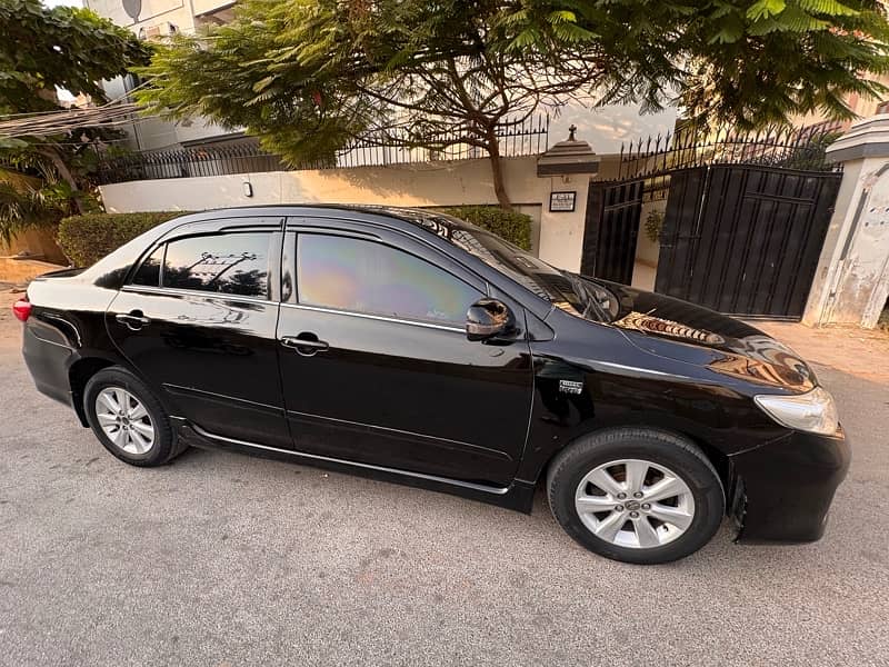 Toyota Corolla Altis 2011 14