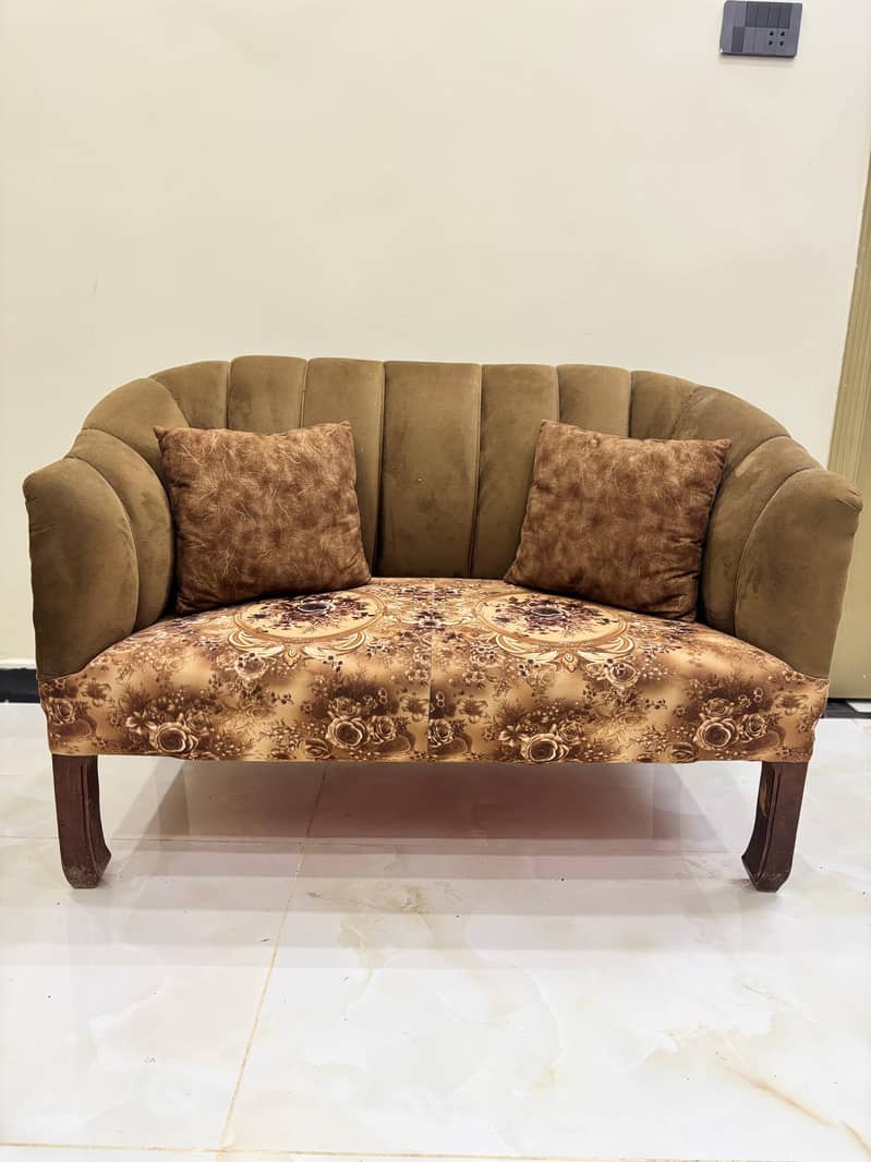 4 Seater Sofa set for sale 2