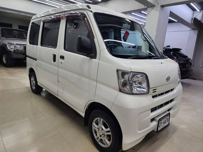 Daihatsu Hijet 2014 1