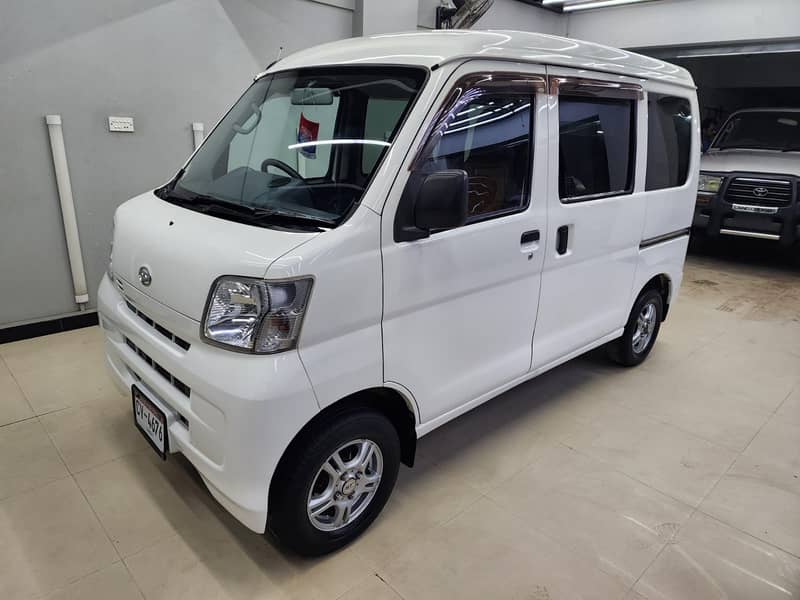 Daihatsu Hijet 2014 2