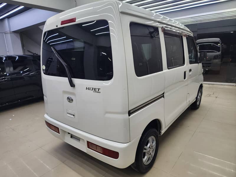 Daihatsu Hijet 2014 5