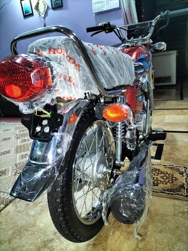 Honda CG 125 2024 3 mahine Ki Hai first owner 14