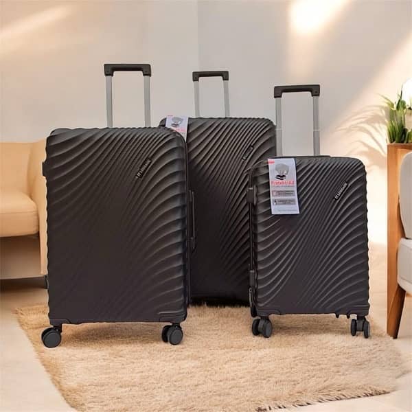 Travel trolley bags / luggage bags / suitcase 0