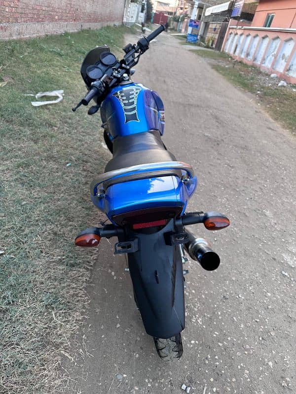 YBR 125 Blue Japanese Model 13