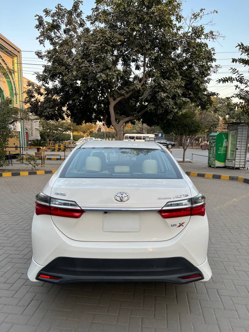 Toyota Corolla Altis 2021 1.6X Manual 3