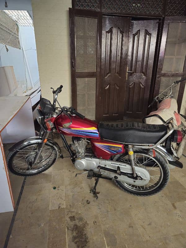 honda cg 125 2010 karachi number 1